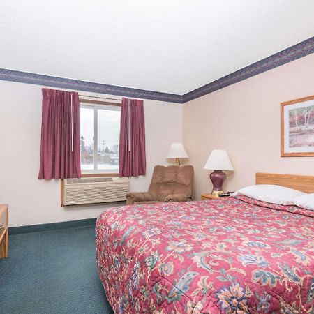 Super 8 By Wyndham Superior Wi Ξενοδοχείο Εξωτερικό φωτογραφία